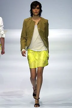 Look 16